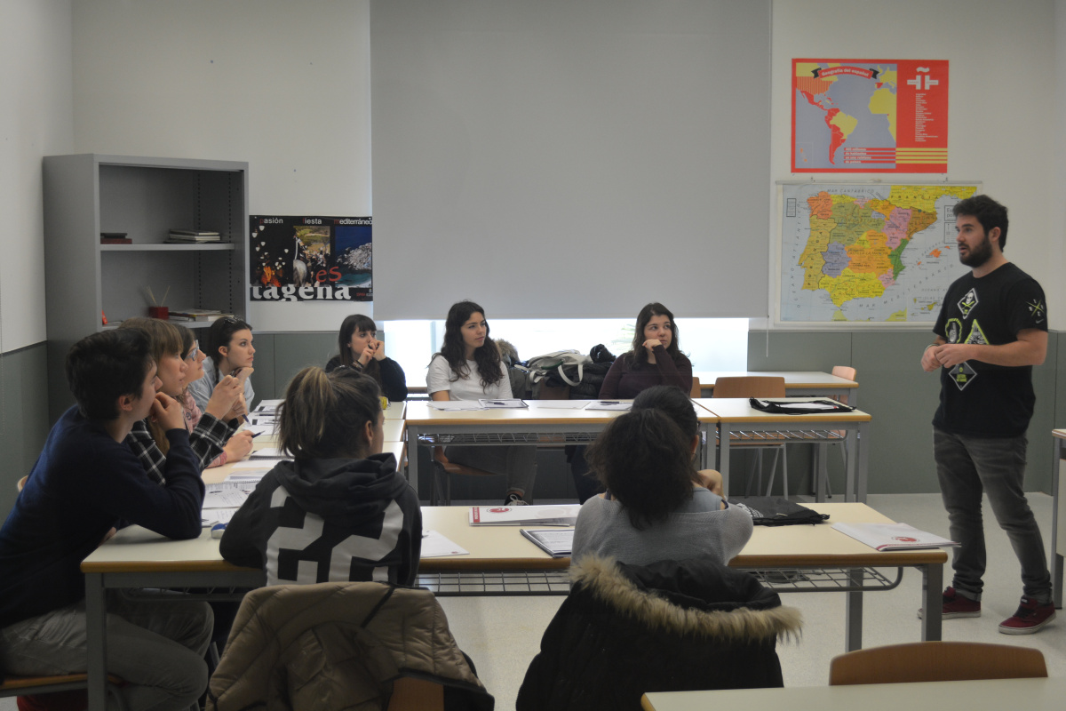 Imagen de archivo de estudiantes internacionales, en un aula de idiomas de la UPCT.